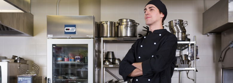 Como funciona uma cozinha container industrial?